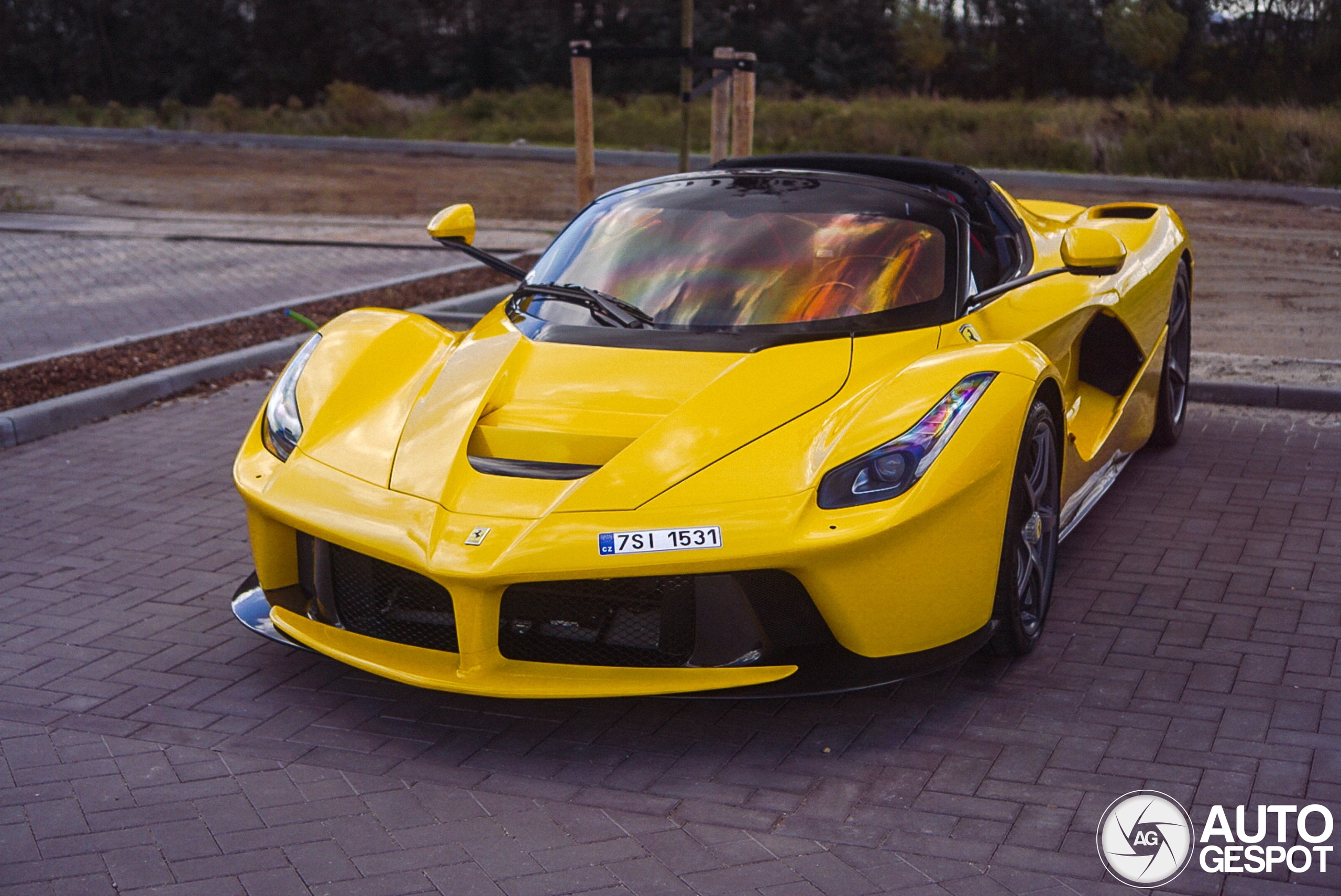 Ferrari LaFerrari Aperta