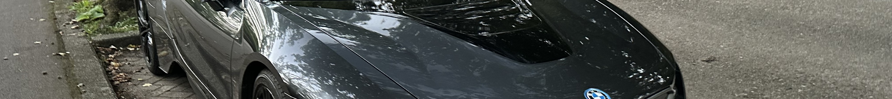 BMW i8 Roadster