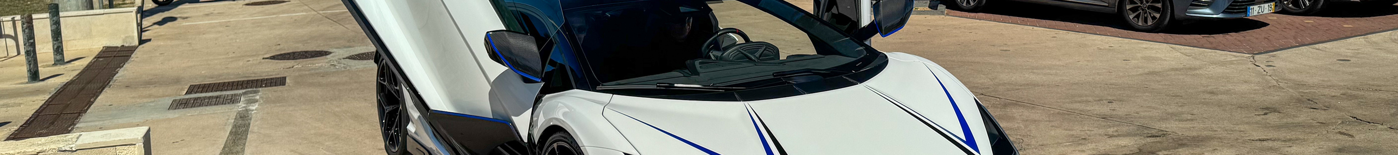 Lamborghini Revuelto