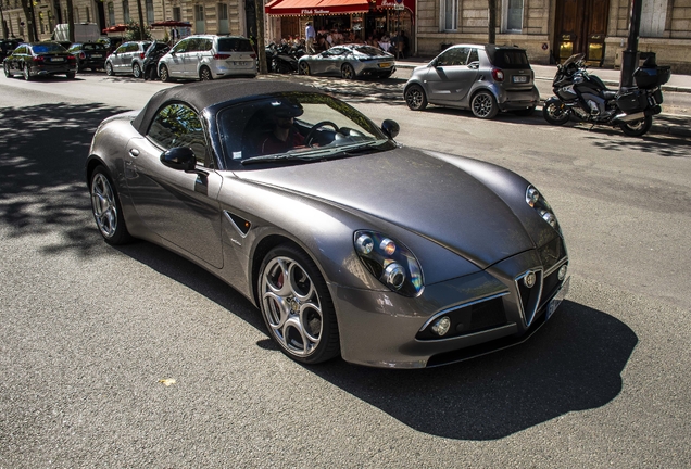 Alfa Romeo 8C Spider