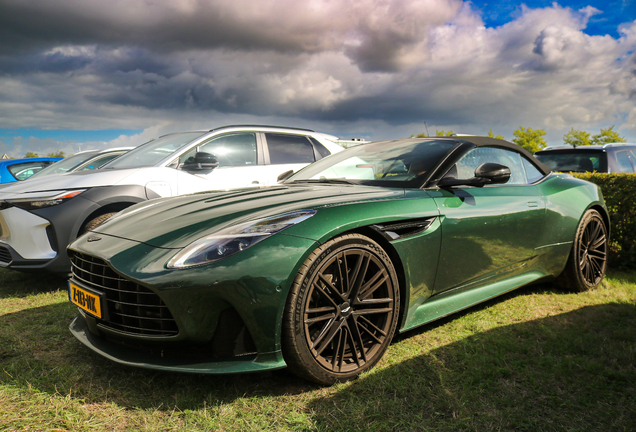 Aston Martin DB12 Volante