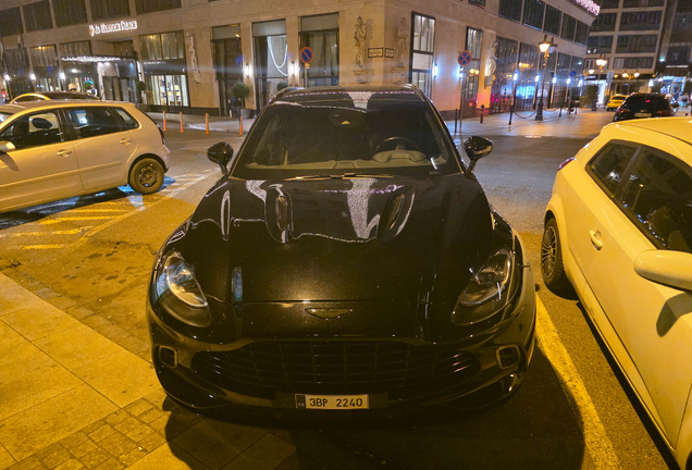 Aston Martin DBX