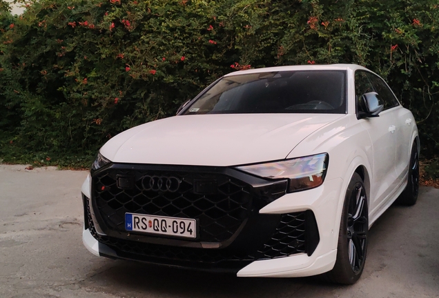 Audi RS Q8 2024