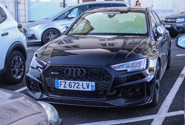 Audi RS4 Avant B9