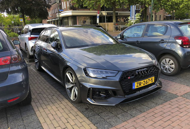 Audi RS4 Avant B9