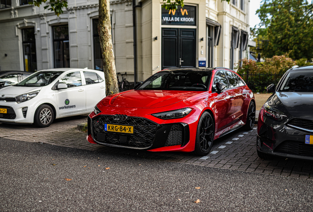 Audi RS5 Avant B10