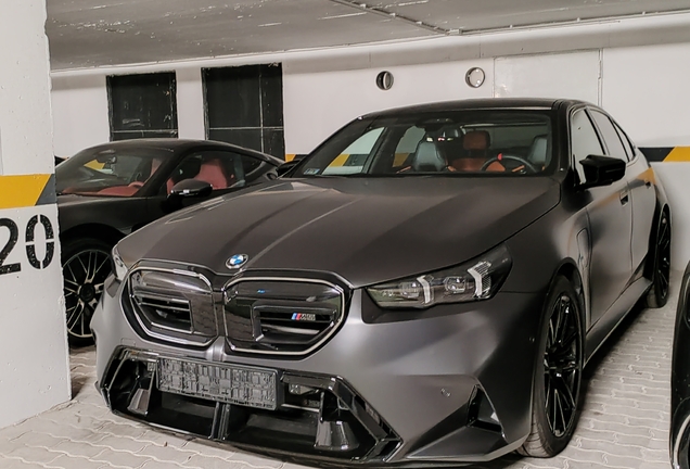 BMW M5 G90