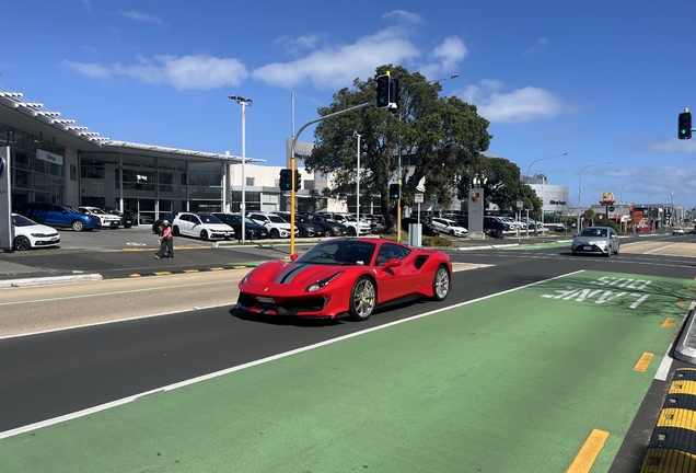 Ferrari 488 Pista