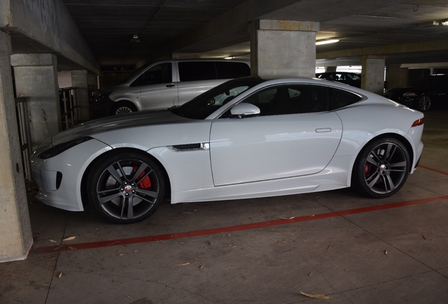 Jaguar F-TYPE S AWD Coupé British Design Edition