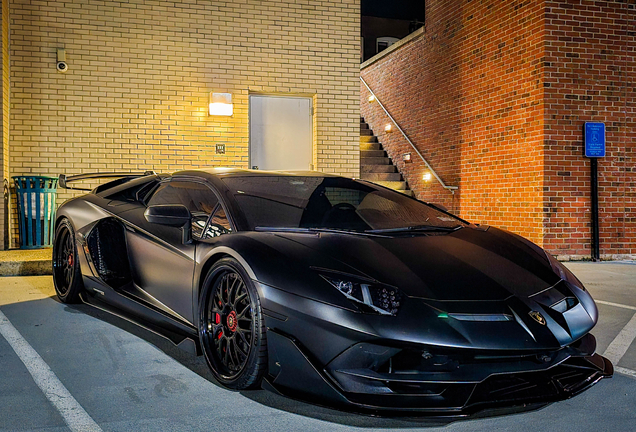 Lamborghini Aventador LP770-4 SVJ Roadster