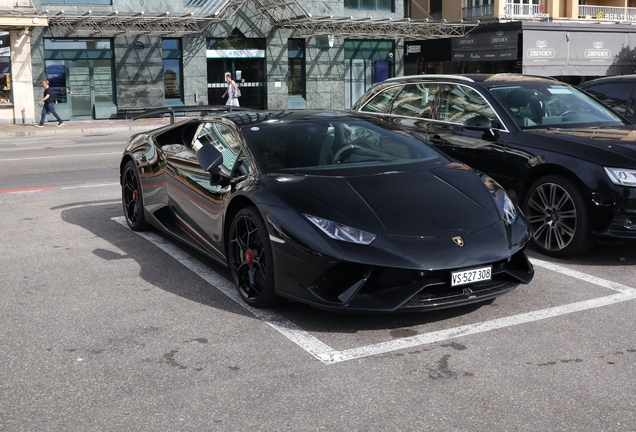 Lamborghini Huracán LP640-4 Performante