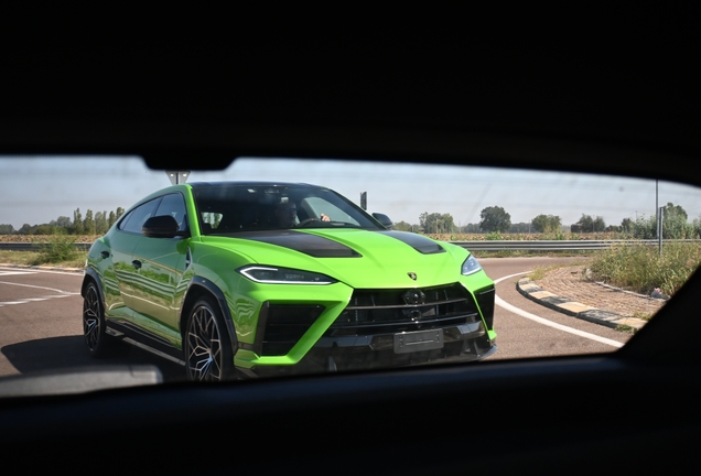 Lamborghini Urus SE Performante
