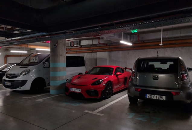 Porsche 718 Cayman GT4 RS
