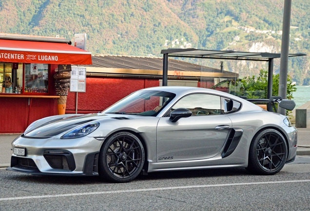 Porsche 718 Cayman GT4 RS Weissach Package