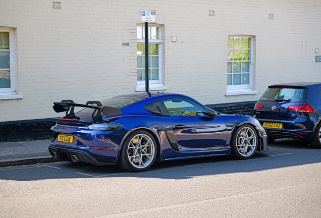 Porsche 718 Cayman GT4 RS Weissach Package