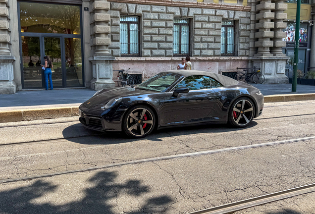 Porsche 992 Carrera 4S Cabriolet MkI