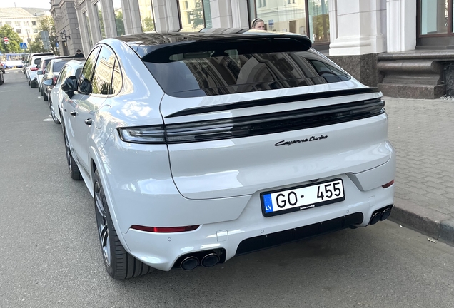 Porsche Cayenne Coupé Turbo E-Hybrid