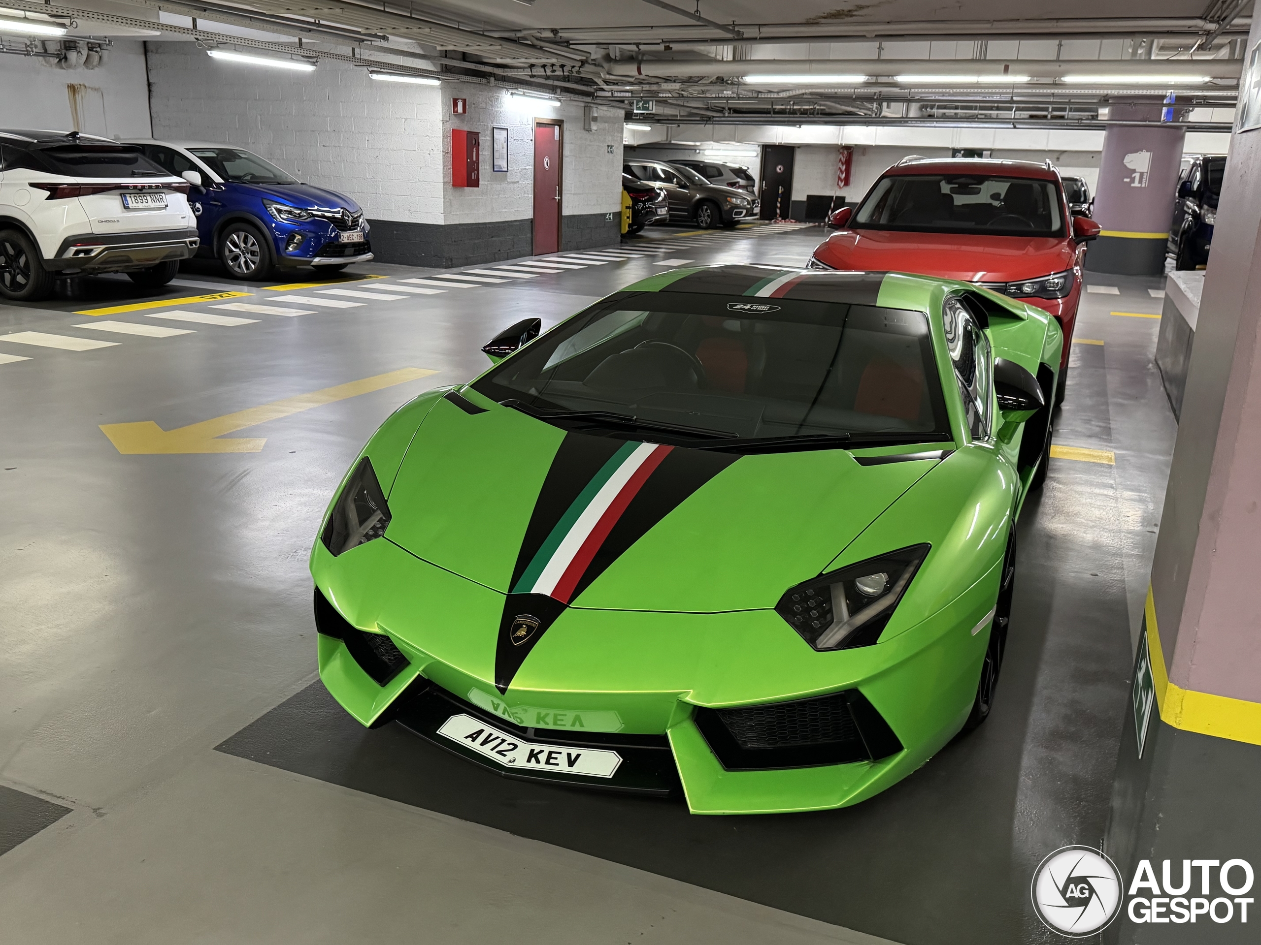 Lamborghini Aventador LP700-4
