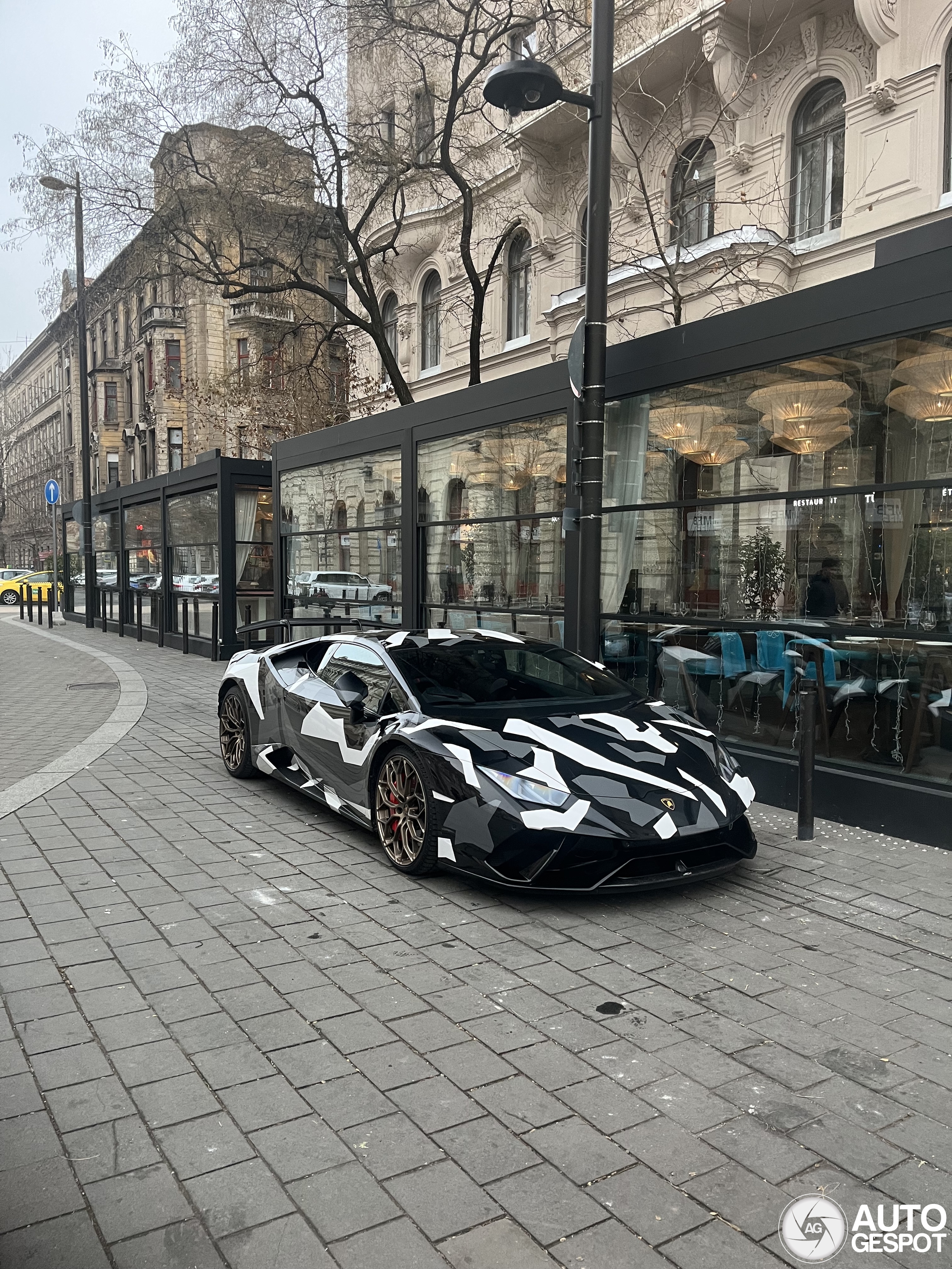 Lamborghini Huracán LP640-4 Performante