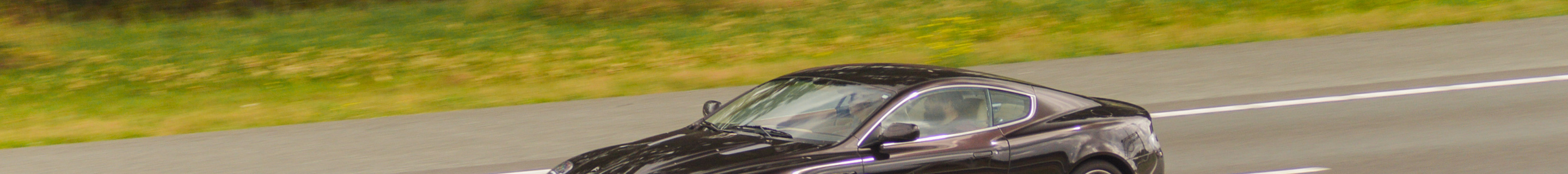 Aston Martin DB9