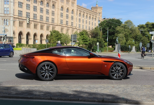 Aston Martin DB11