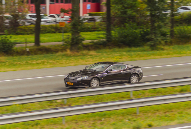 Aston Martin DB9