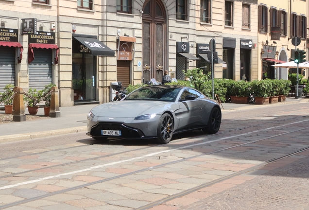 Aston Martin V8 Vantage 2018