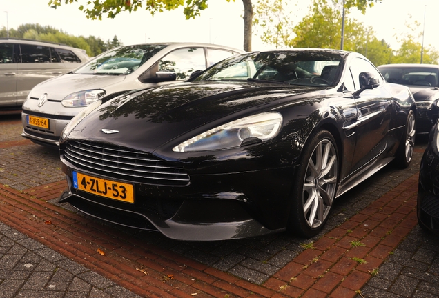 Aston Martin Vanquish 2013