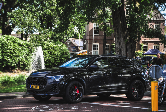Audi RS Q8 2024