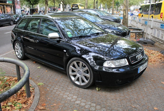 Audi RS4 Avant B5