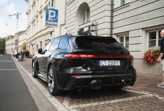 Audi RS5 Avant B10