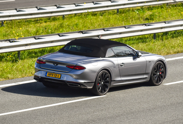 Bentley Continental GTC Black Edition 2025
