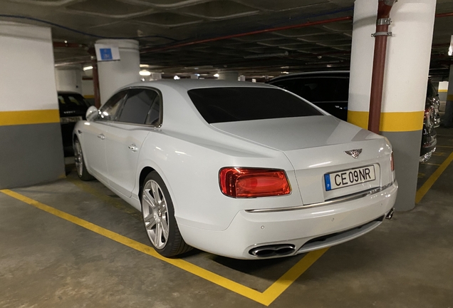Bentley Flying Spur V8