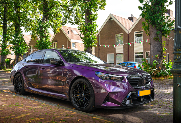 BMW M5 G90