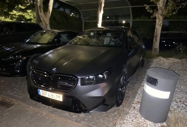 BMW M5 G90