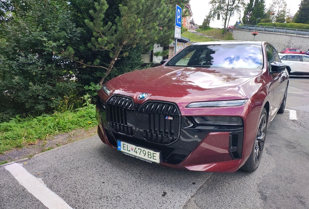 BMW M760e xDrive