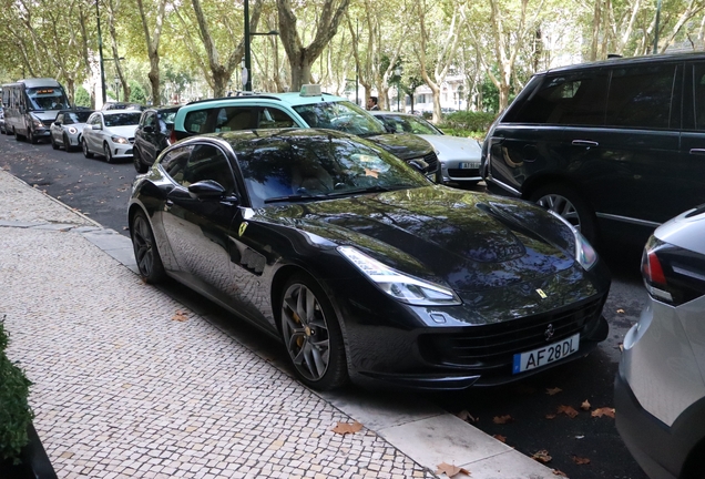 Ferrari GTC4Lusso T