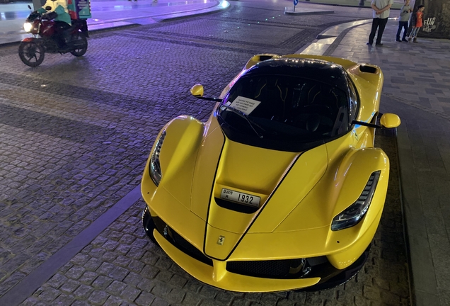 Ferrari LaFerrari Aperta
