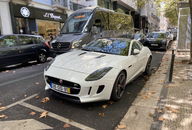 Jaguar F-TYPE R Coupé