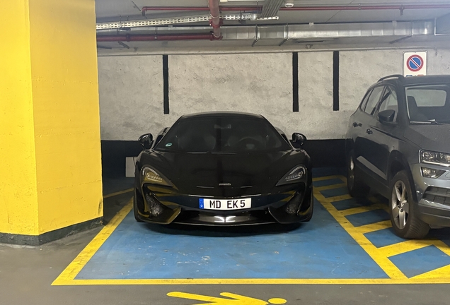 McLaren 570GT