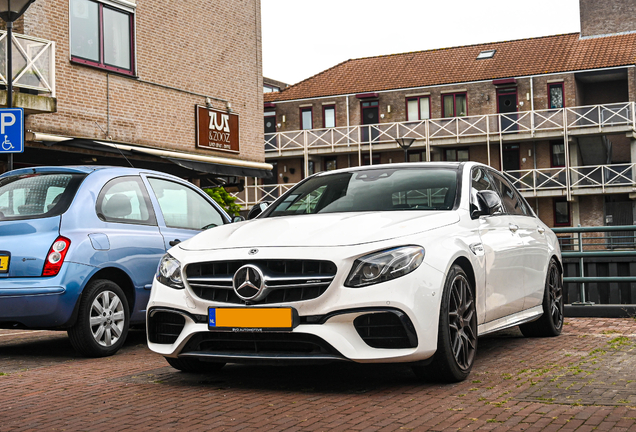Mercedes-AMG E 63 S W213