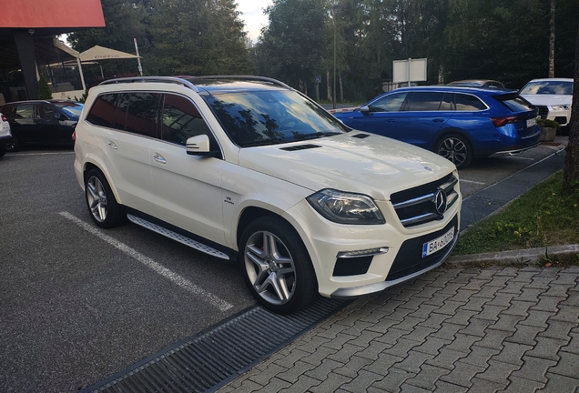 Mercedes-Benz GL 63 AMG X166