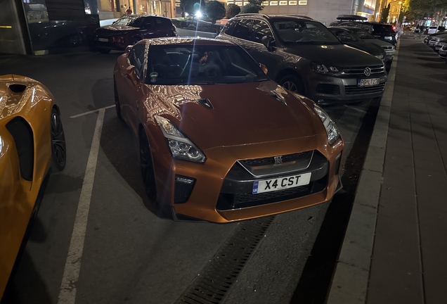 Nissan GT-R 2015