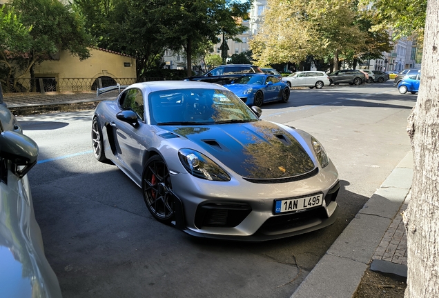 Porsche 718 Cayman GT4 RS Weissach Package