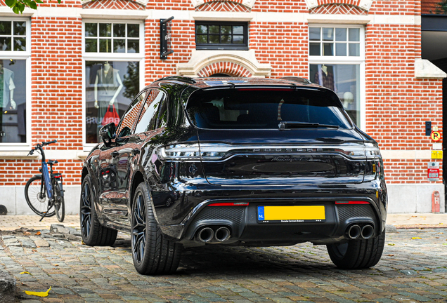 Porsche 95B Macan GTS MkIII