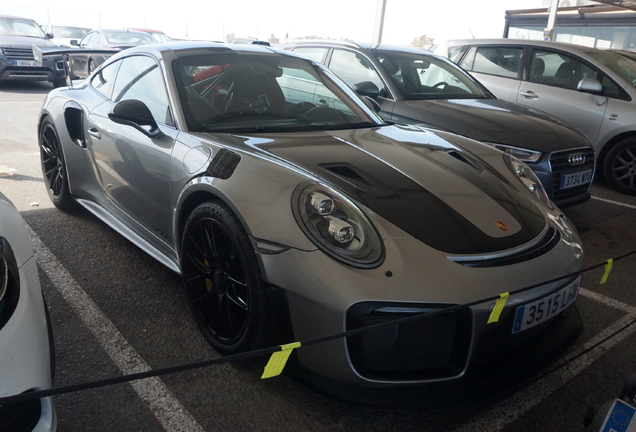 Porsche 991 GT2 RS Weissach Package