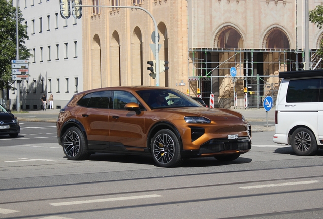 Porsche Cayenne Turbo Electric