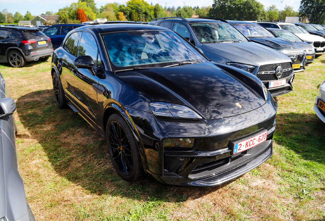 Porsche Macan EV GTS