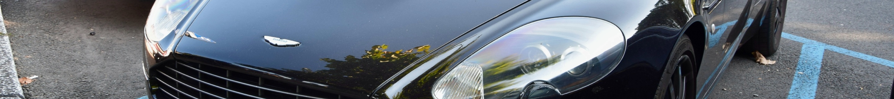 Aston Martin DB9