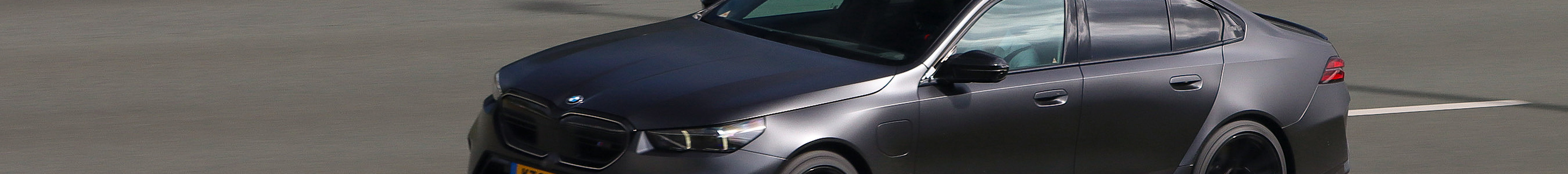 BMW M5 G90